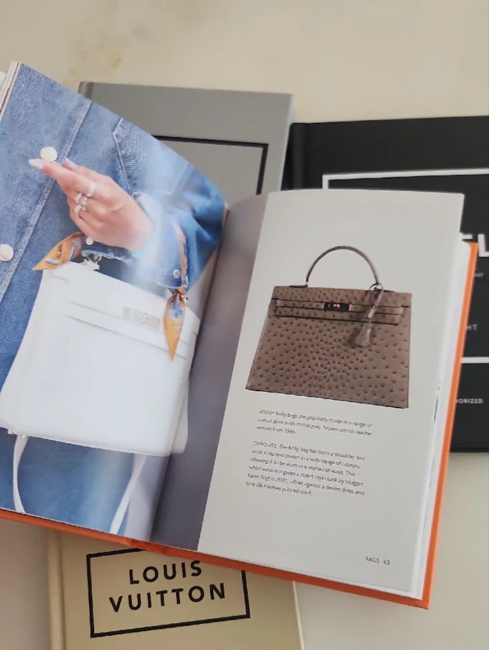 Louis Vuitton beige cream book-style women’s bag